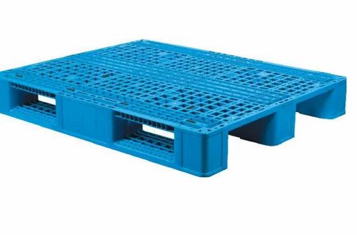 Hyphen-SCS-Injection-Moulded-Pallets.jpg