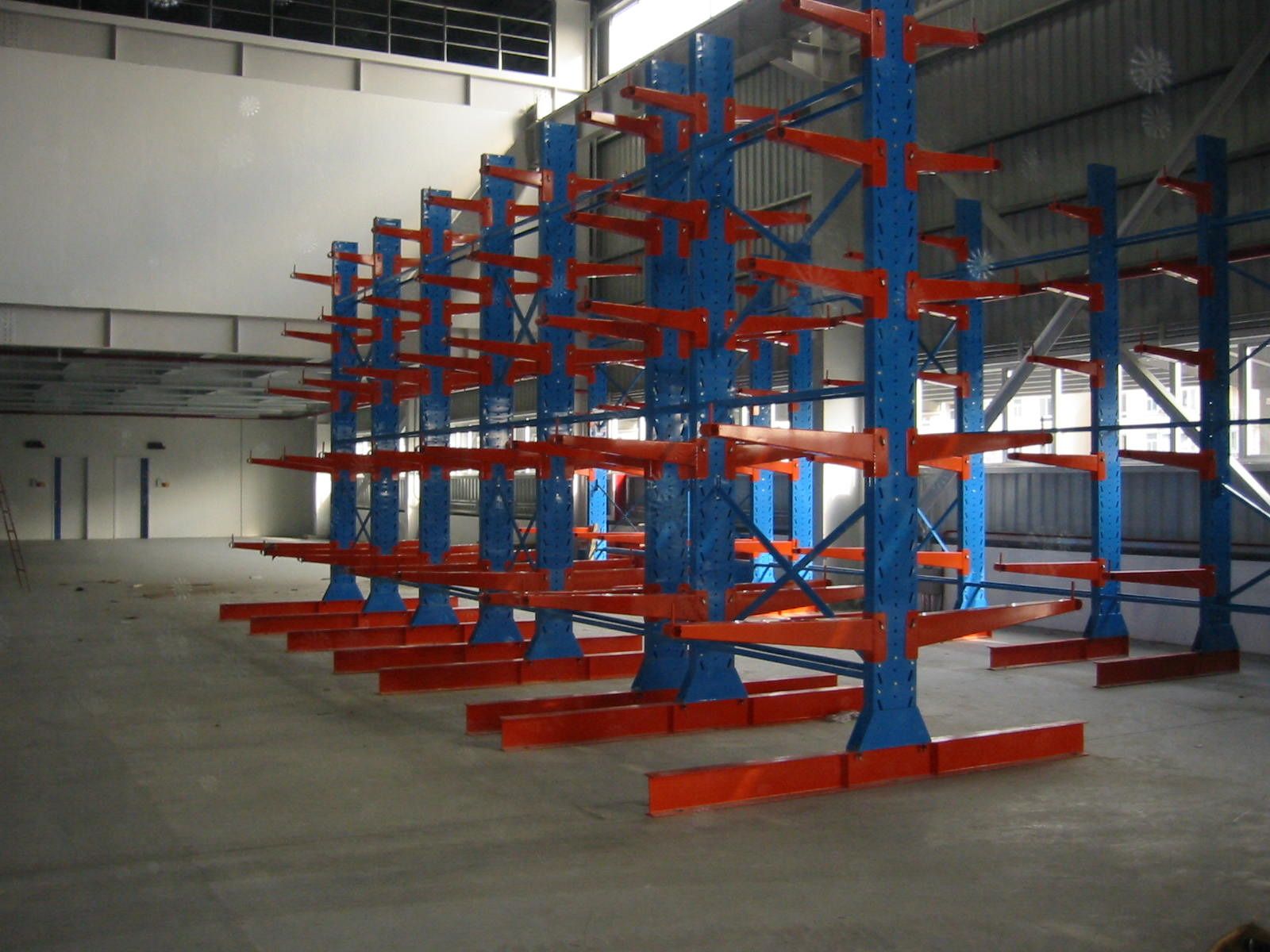 Hyphen-SCS-Industrial-Cantilever-Racking-System.jpg