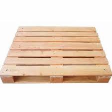 Hyphen-SCS-Two-Way-Pinewood-Pallet.jpg