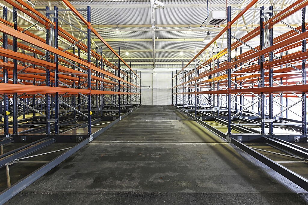 Hyphen-SCS-Drive-In-Or-Drive-Thru-Racking-System-3.jpg